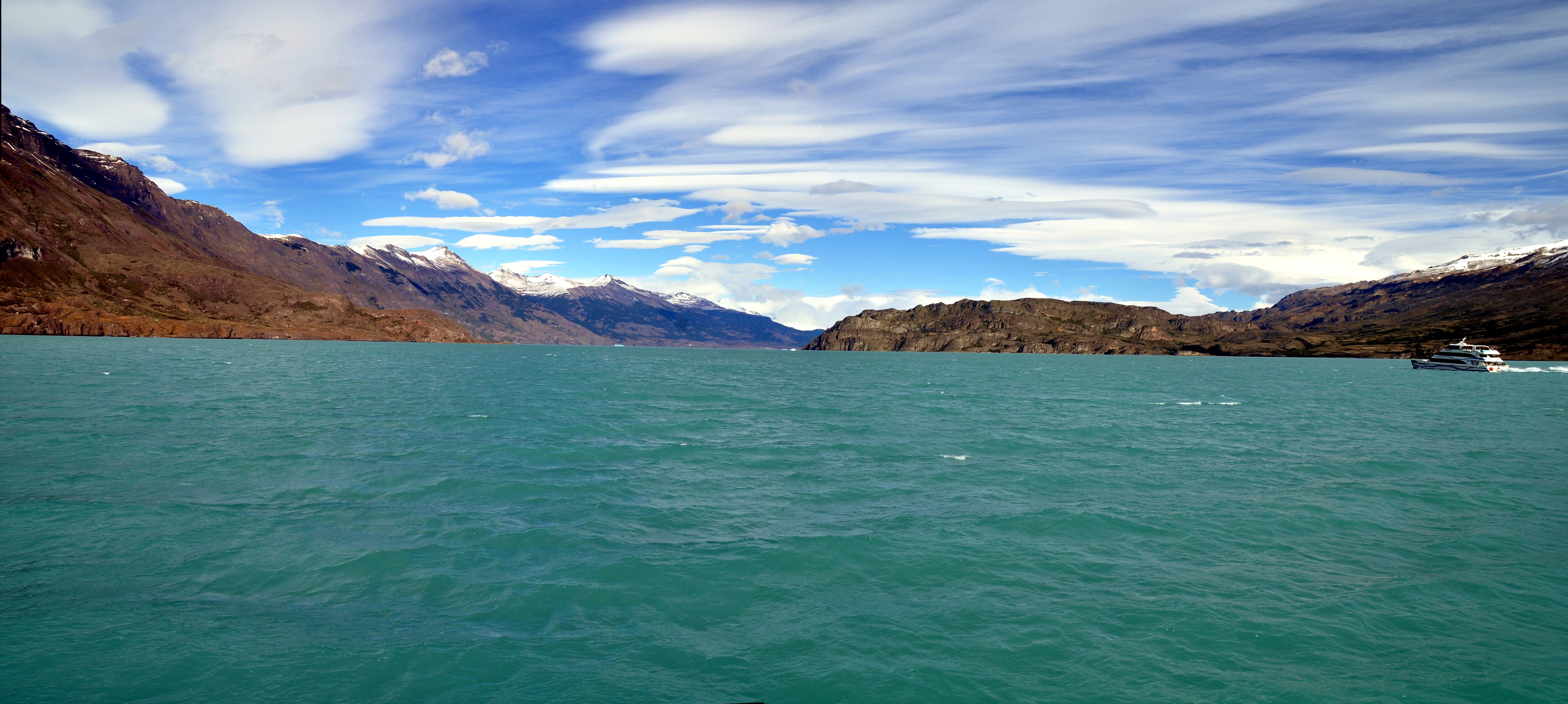 argentina-el-calafate-20100205-014-lago-argentina-glaciers-upsala-glacier-and-icebergs
