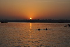 20090402-varanasi-river-013.jpg